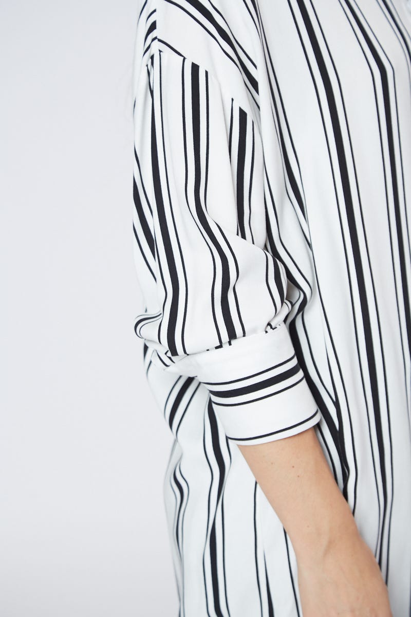 Camisa Rayada Blanco y Negro
