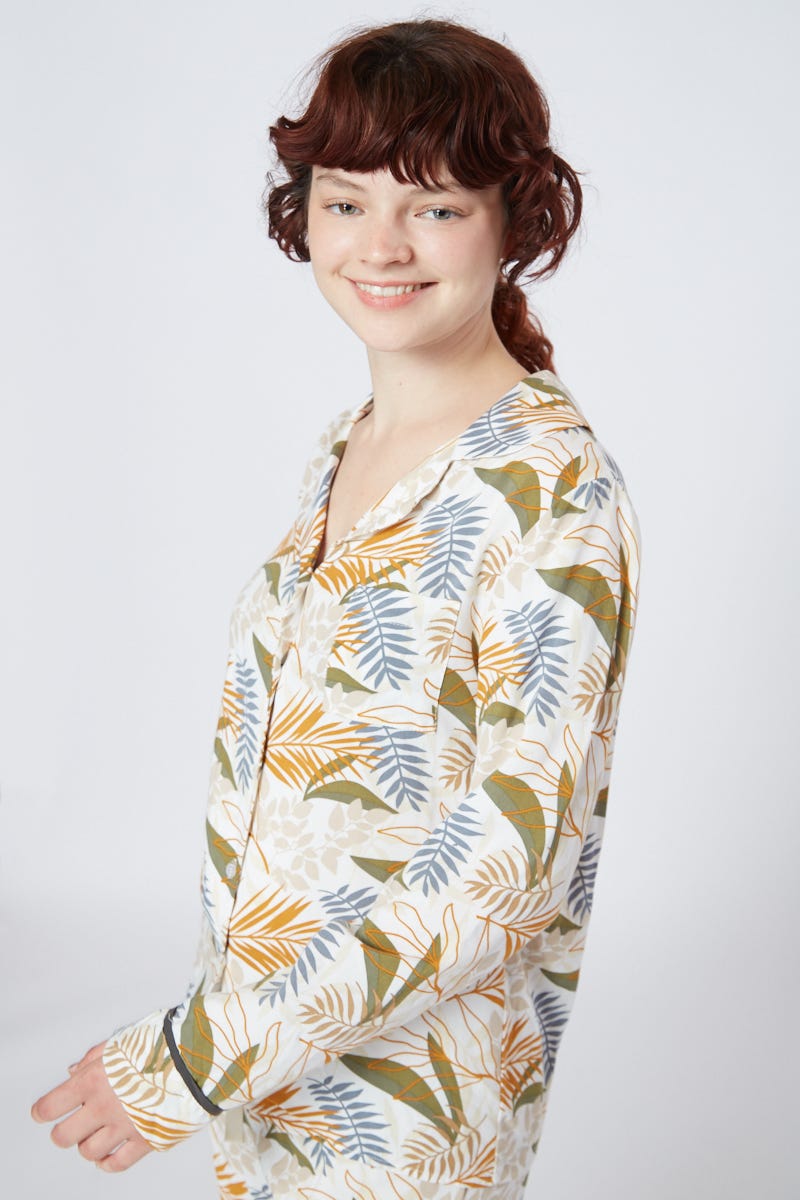 Conjunto Pijama Camisa y Pantalón Hojas