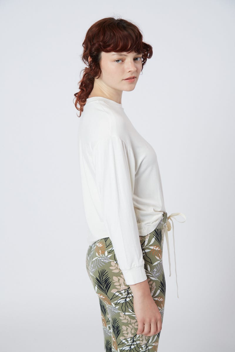 Conjunto Pijama Remera y Pantalón Hojas