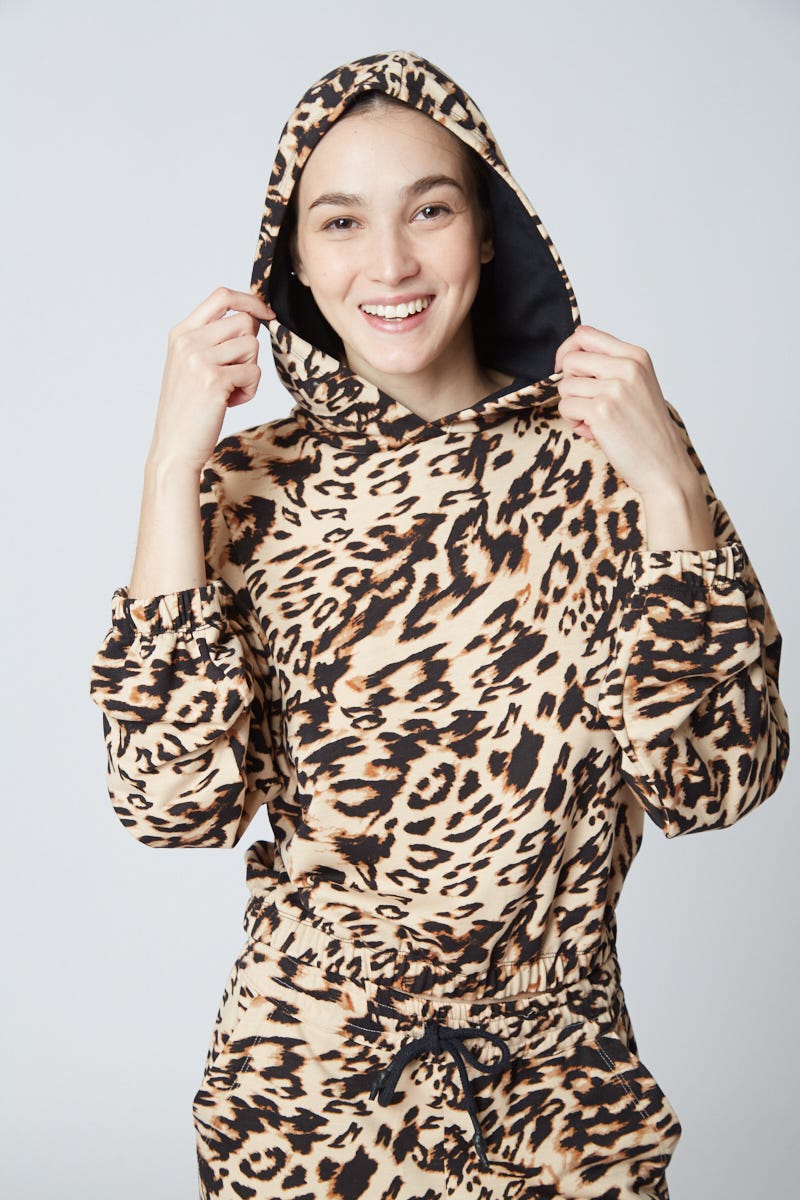 Buzo Animal Print con Capucha Negro