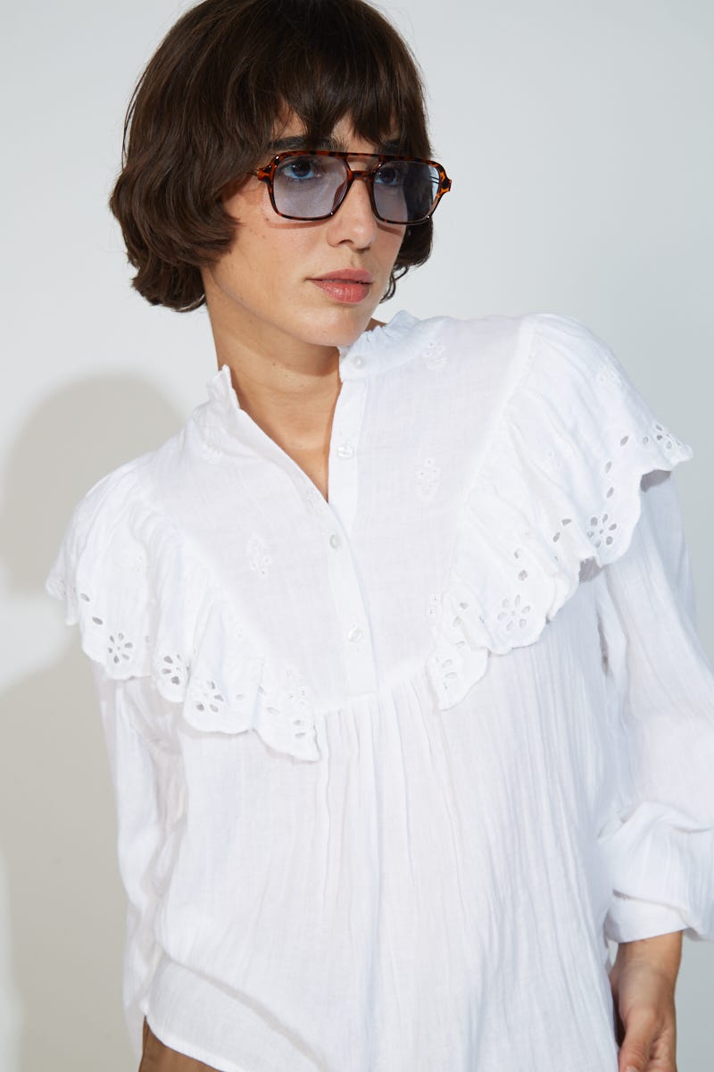 Camisa Romántica Combinada con Broderie