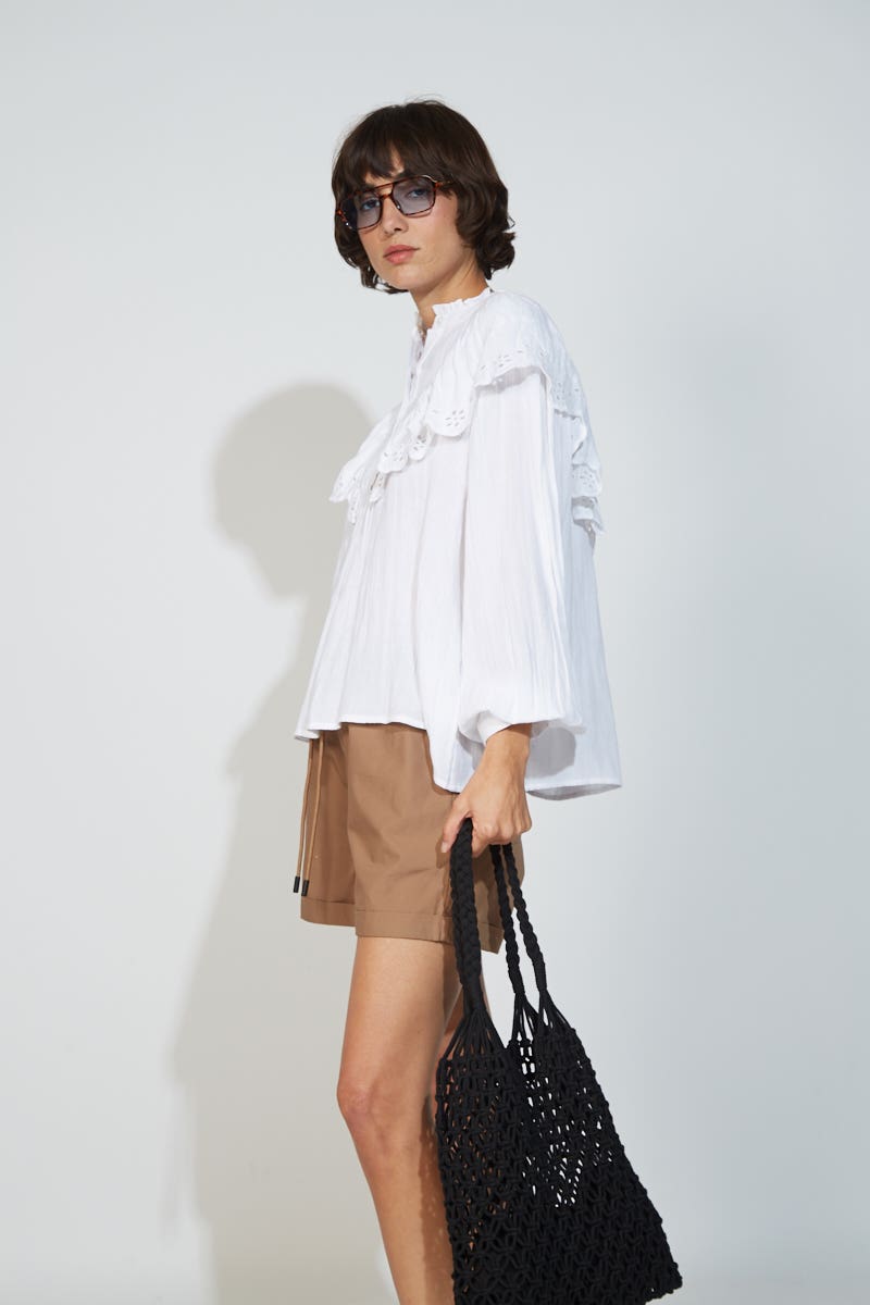 Camisa Romántica Combinada con Broderie