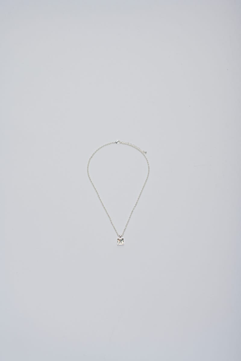Collar Fino con Dije