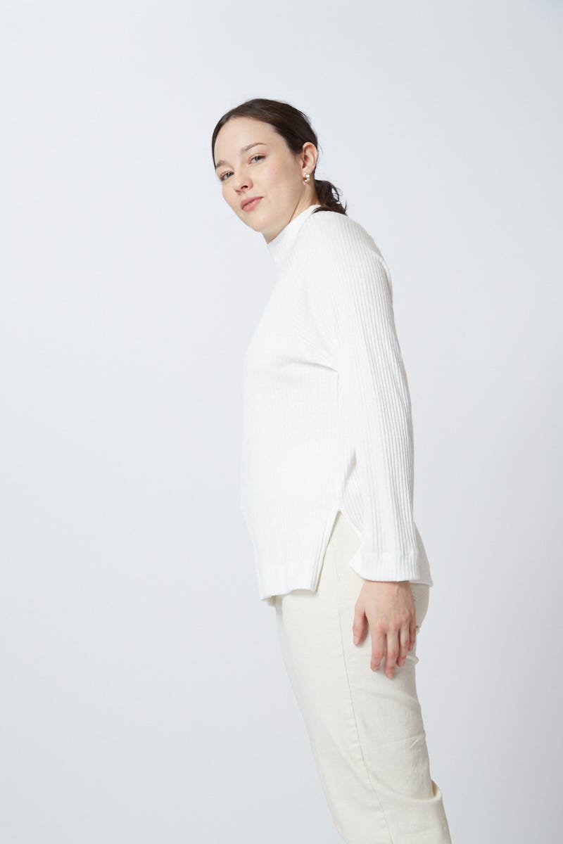 Polera Raglán con Aberturas Off White