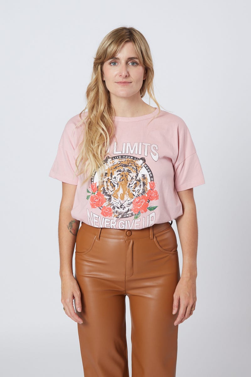 Remera Estampa No Limits Never Give Up
