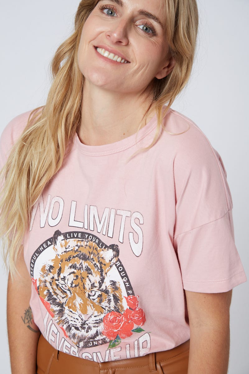 Remera Estampa No Limits Never Give Up