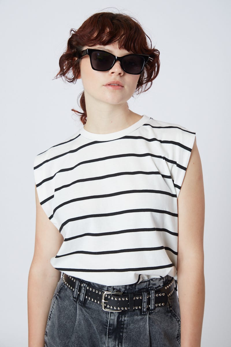 Remera Negra Rayada Sin Mangas