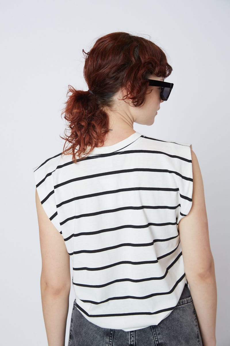 Remera Negra Rayada Sin Mangas