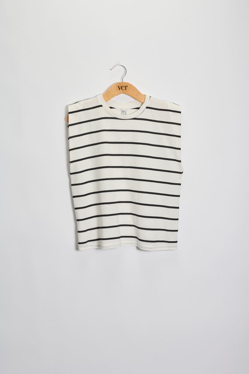 Remera Negra Rayada Sin Mangas