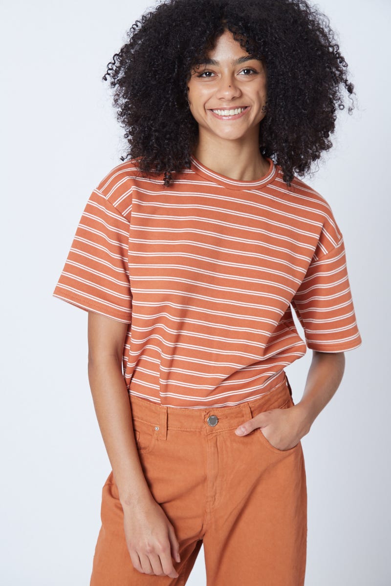 Remera Rayada Marron Syrup Frizada