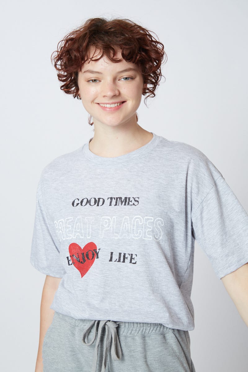 Remera Frase Good Times línea Calma