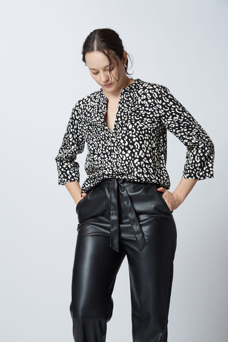 Blusa Estampa Animal Print Ocelote
