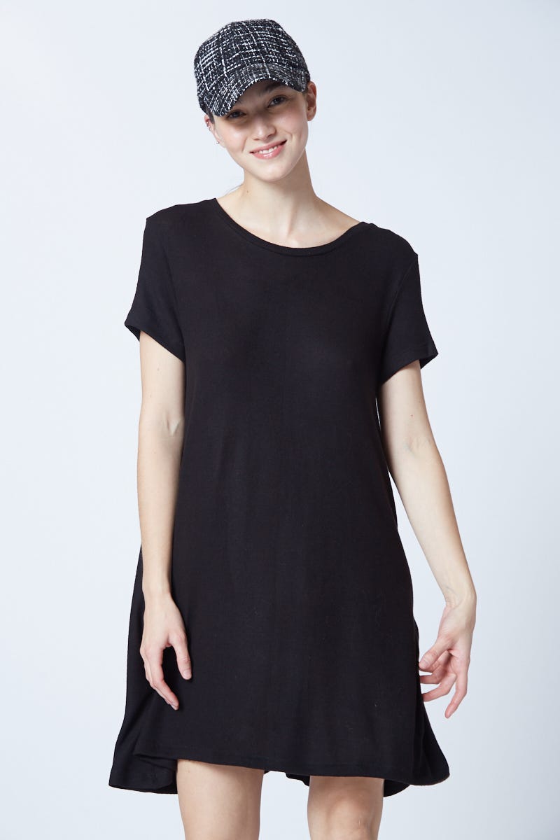 Vestido Corto Evasé Negro