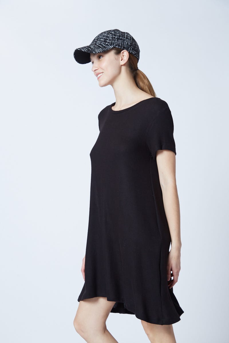 Vestido Corto Evasé Negro