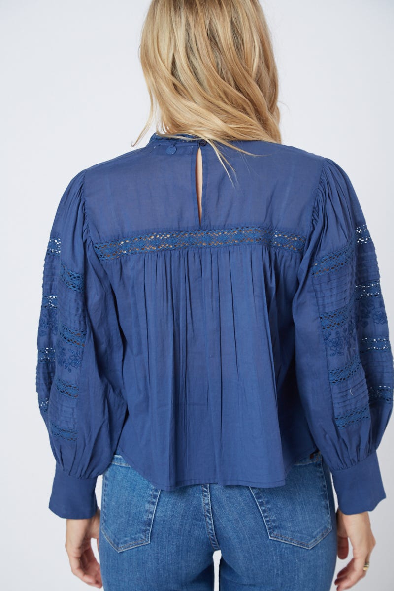 Blusa Manga Larga Calada Azul 