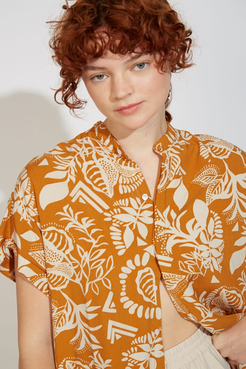 Camisa Estampa Africana Camel