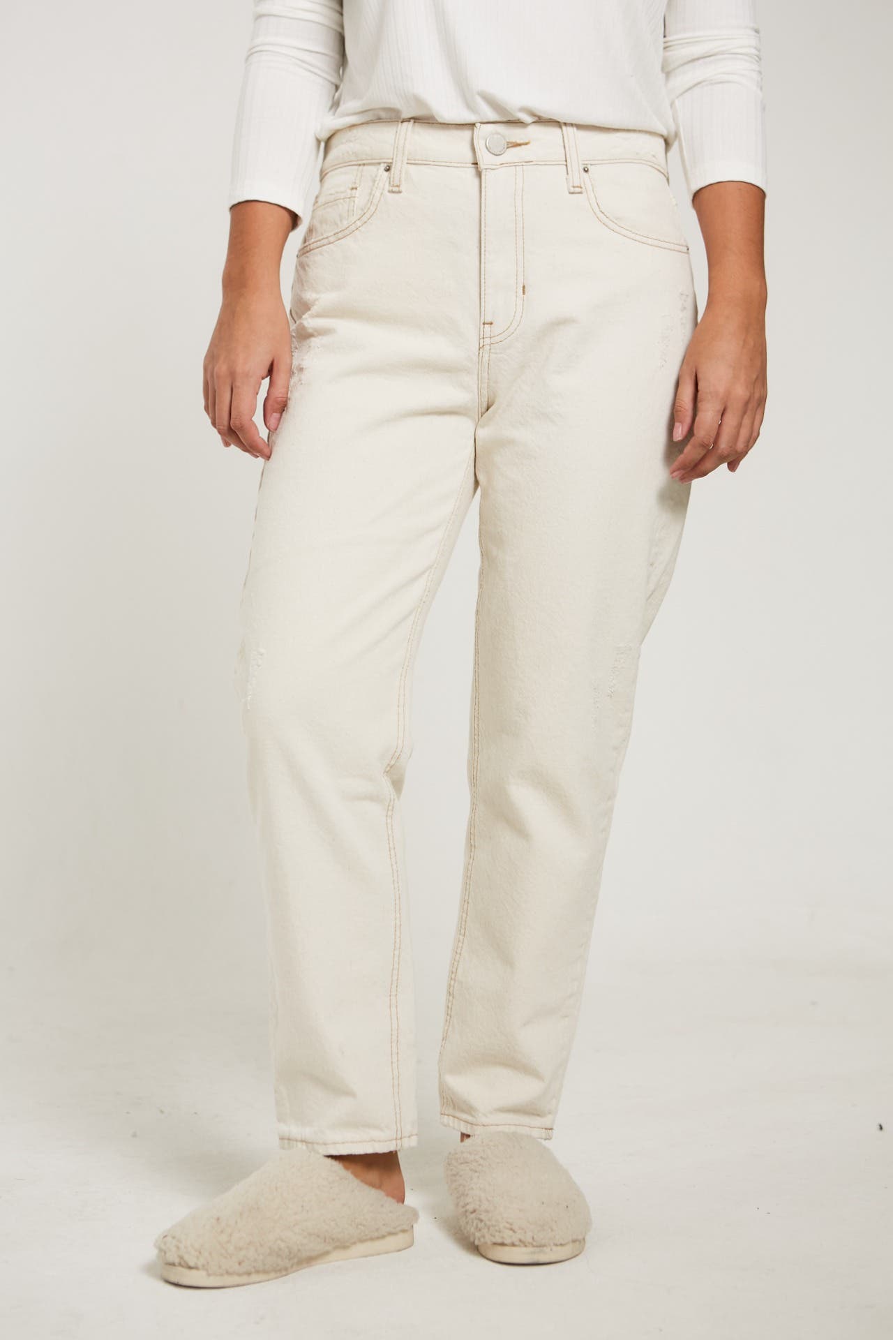 Jean Mom Fit Gabardina Crudo