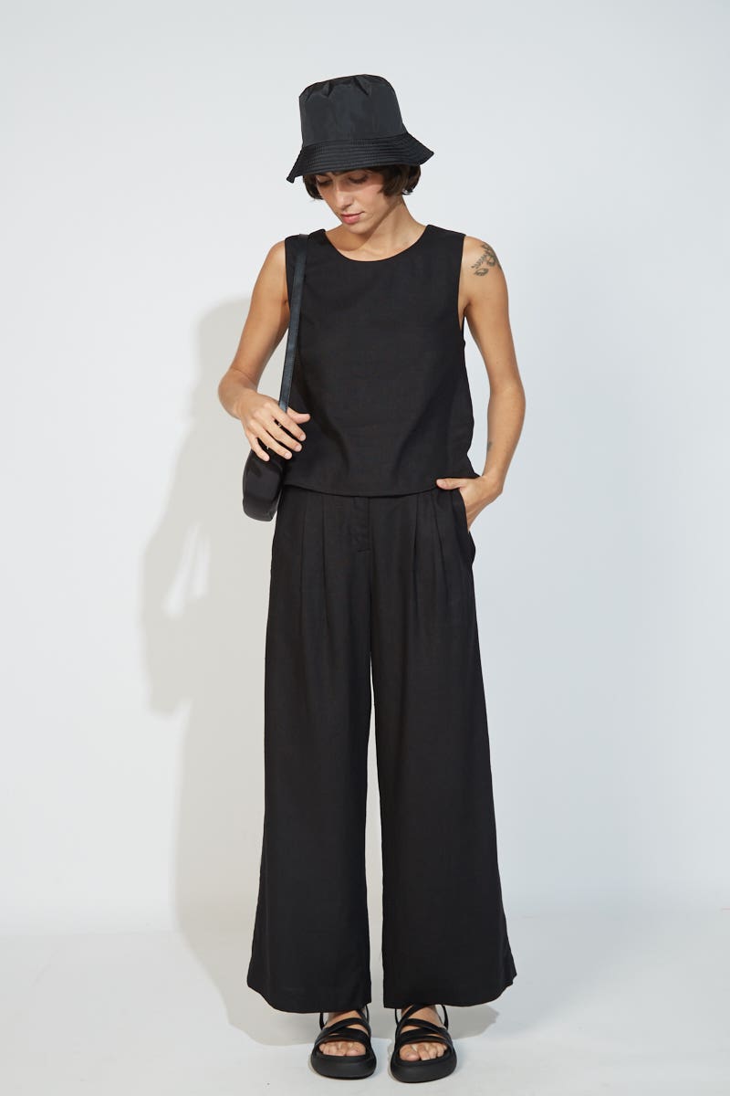 Pantalón Negro Tipo Sastre con Botones