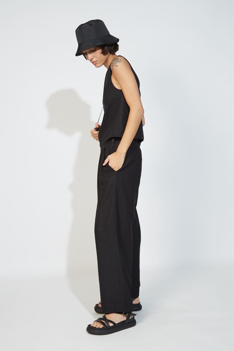 Pantalón Negro Tipo Sastre con Botones
