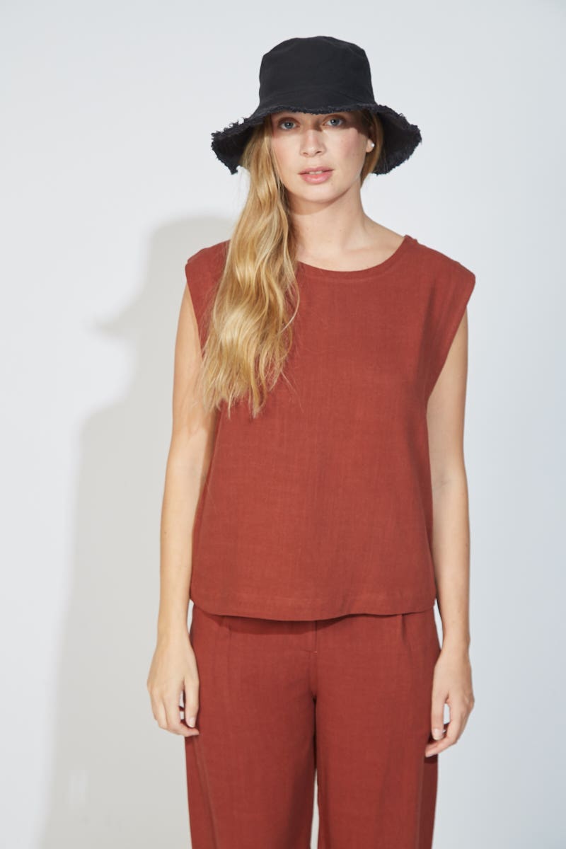 Remera Marrón Brick Sin Mangas