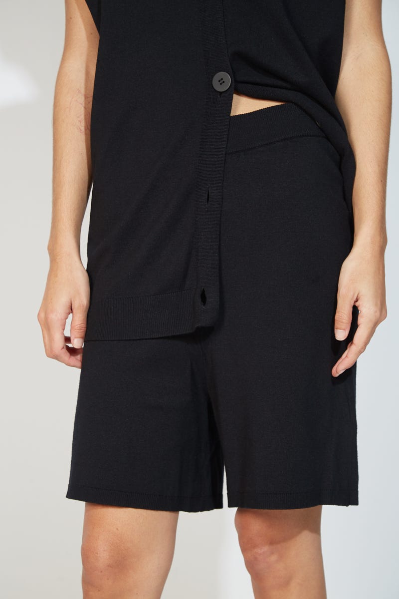Short Tejido Tiro Alto Negro