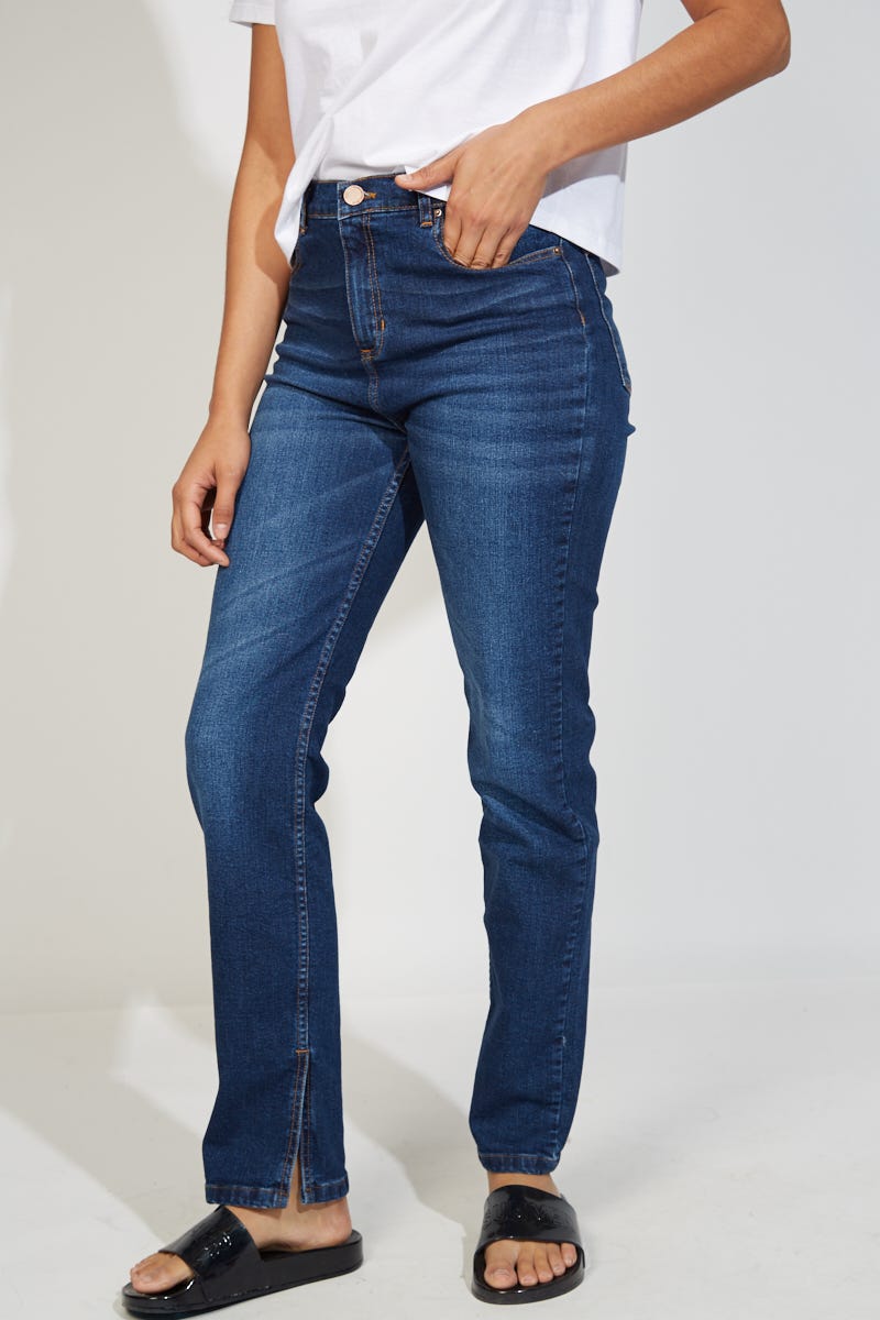 Jean Straight High Waist con Aberturas