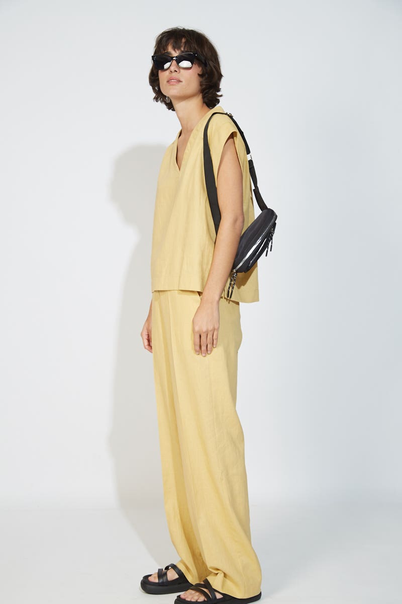 Pantalón Amarillo Corte Clásico de Lino