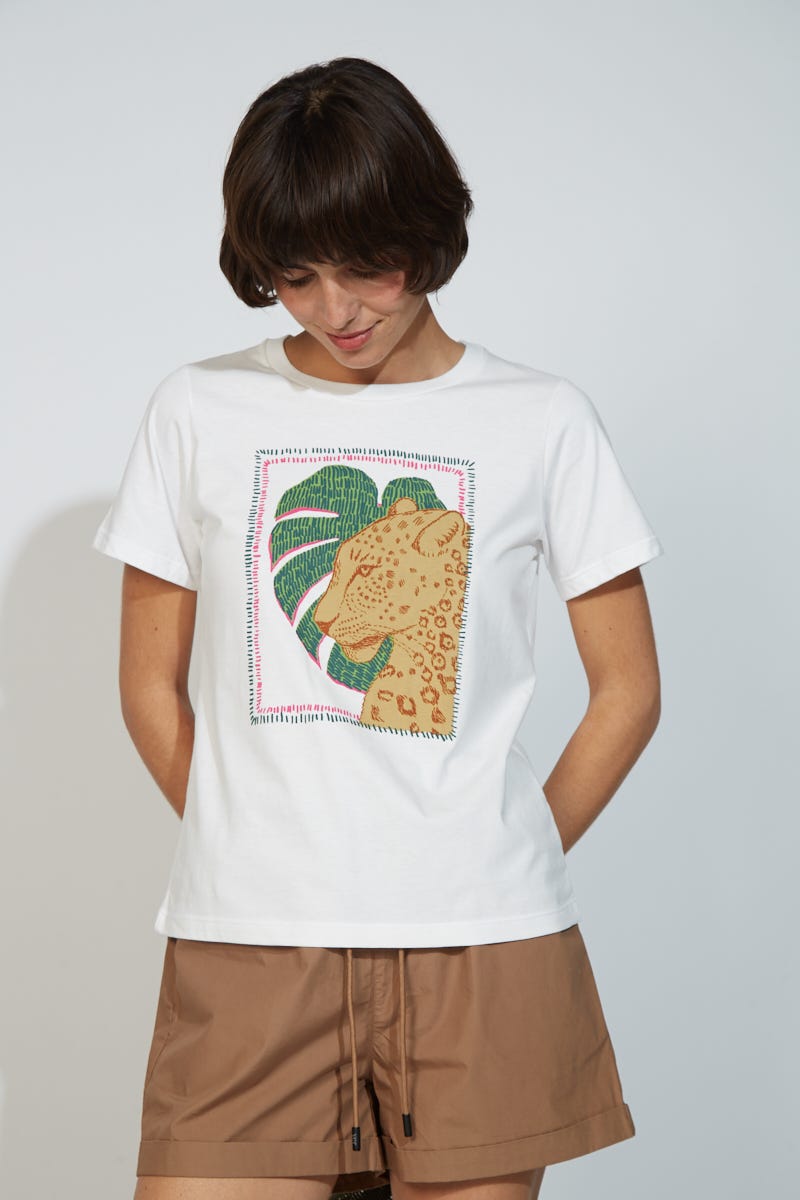 Remera Ilustración Leopardo Blanca