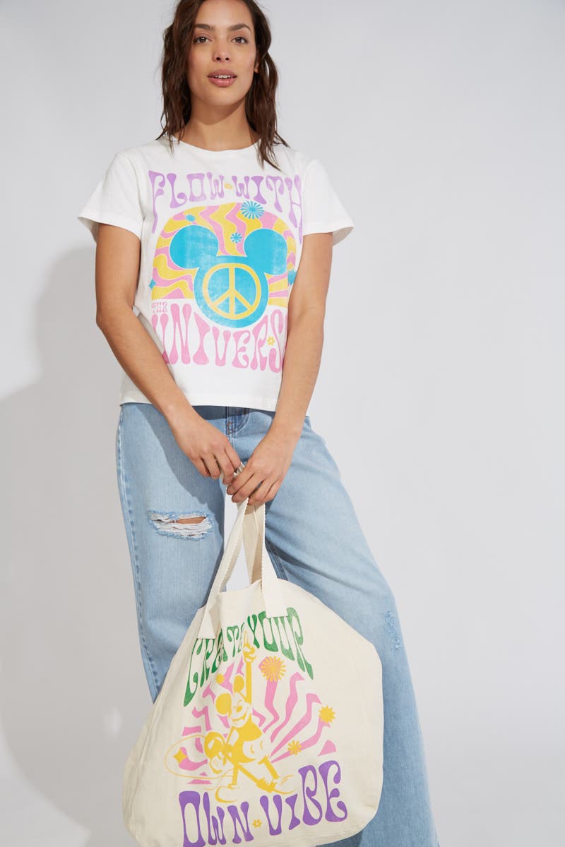 Remera Disney - Flow With The Universe