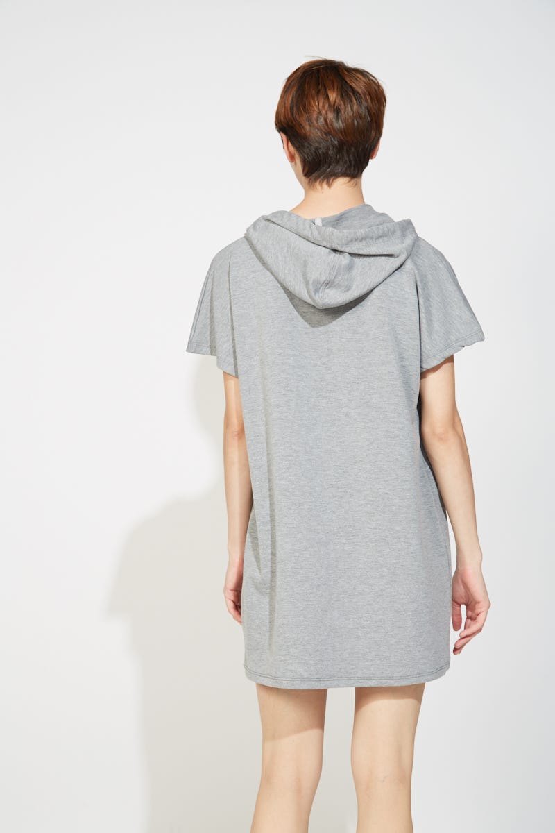 Vestido Hoddie con Capucha Línea Calma