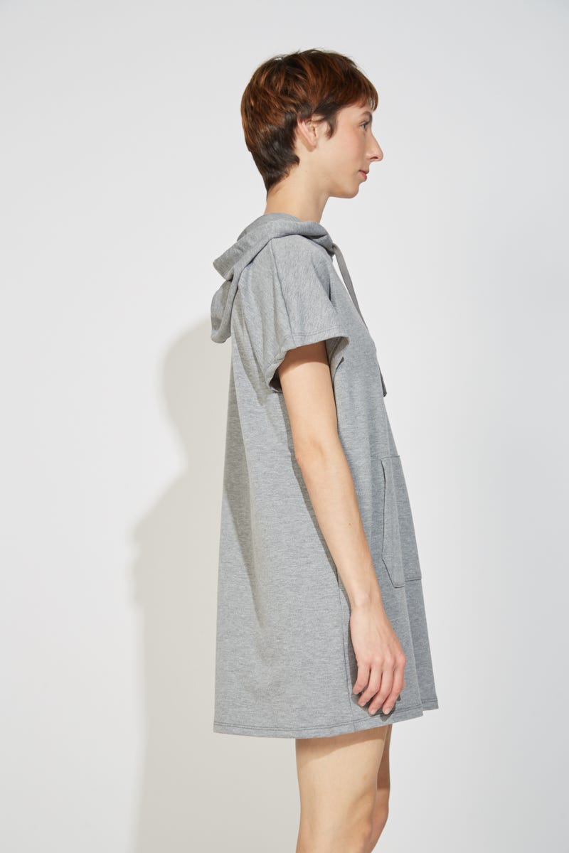 Vestido Hoddie con Capucha Línea Calma